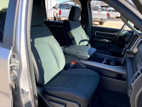 Used 2019 RAM 1500 Big Horn image 9