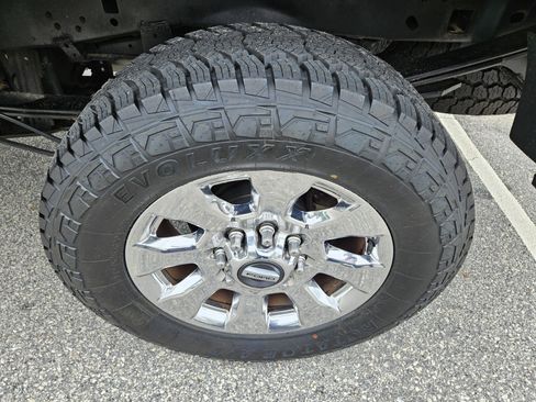 Used 2019 Ford F250 Lariat w/ Lariat Ultimate Package AWD/4WD image 14