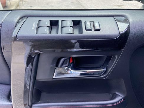 Used 2019 Toyota 4Runner TRD Off-Road AWD/4WD image 15