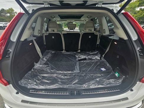 Used 2025 Volvo XC90 T8 Plus w/ Protection Package Premier image 15
