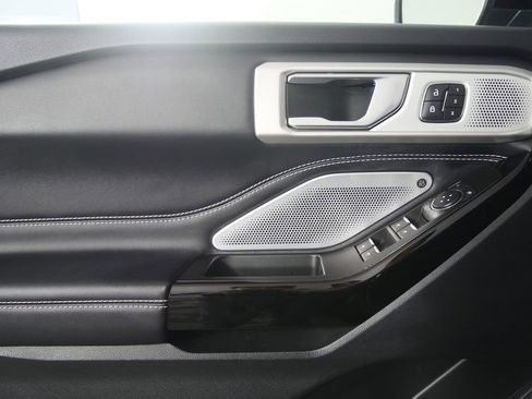 Used 2021 Ford Explorer ST w/ Equipment Group 401A image 8