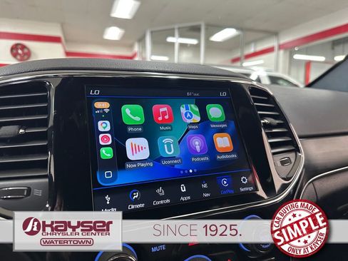 Certified 2022 Jeep Grand Cherokee Limited AWD/4WD image 24
