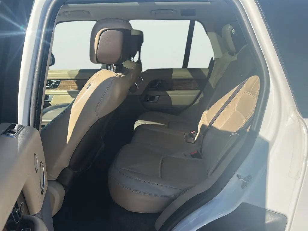 Used 2019 Land Rover Range Rover HSE AWD/4WD image 18