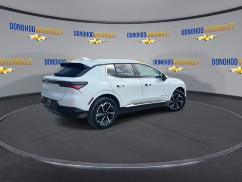 Used 2024 Chevrolet Equinox EV LT FWD image 11