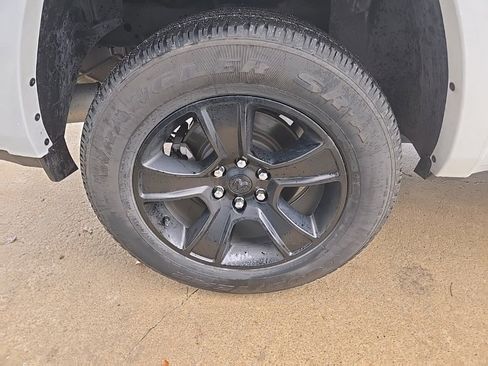 Used 2022 RAM 1500 Laramie image 31