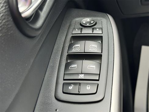 Used 2022 Jeep Cherokee Limited image 26