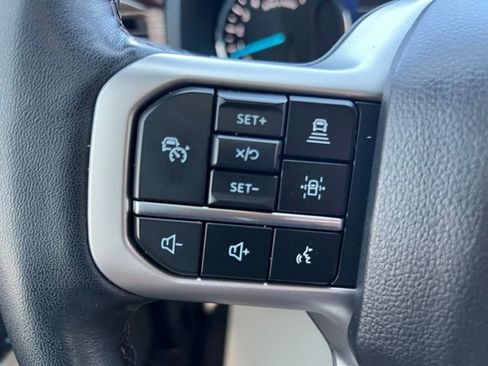 Used 2024 Ford Expedition Limited image 21