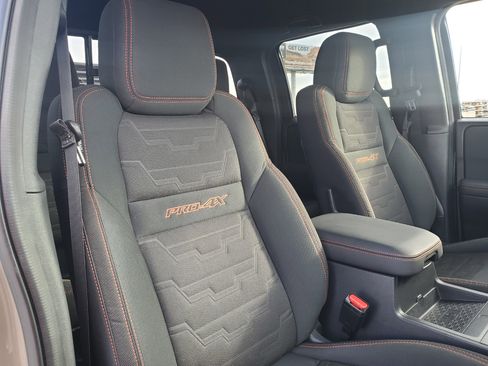 Used 2022 Nissan Frontier PRO-4X image 49