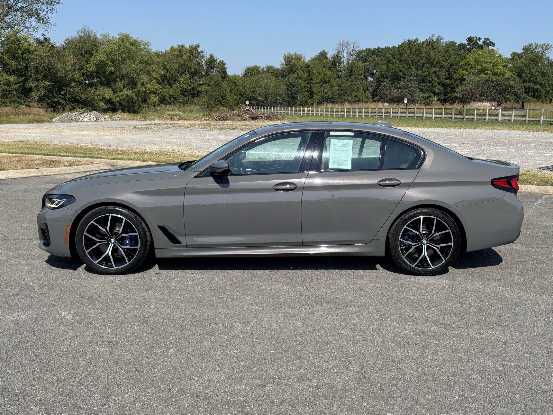 Used 2022 BMW 530i xDrive w/ M Sport Package AWD/4WD image 7