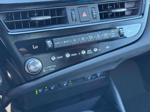 Certified 2023 Lexus ES 350 F Sport image 36