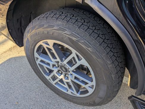 Certified 2025 Ford Expedition Active AWD/4WD image 38