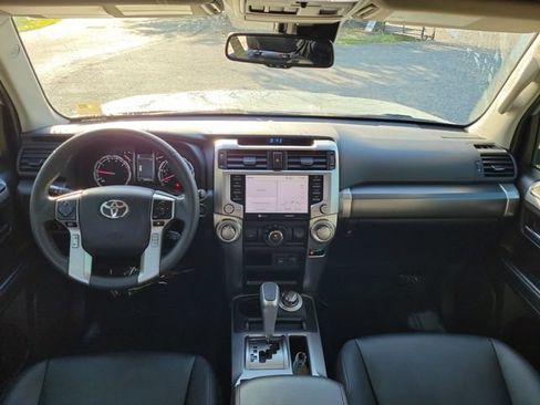 Used 2023 Toyota 4Runner TRD Sport AWD/4WD image 10