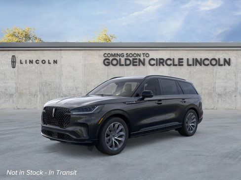 New 2026 Lincoln Aviator AWD image 2