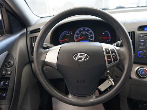 Used 2010 Hyundai Elantra GLS FWD image 22