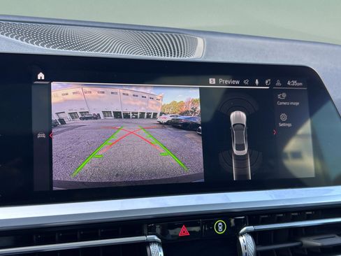 Used 2022 BMW M4 Coupe image 16