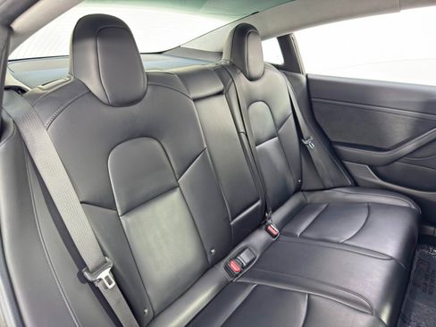 Used 2017 Tesla Model 3 Long Range image 34