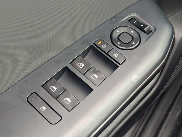 Used 2025 Kia K4 FWD image 20