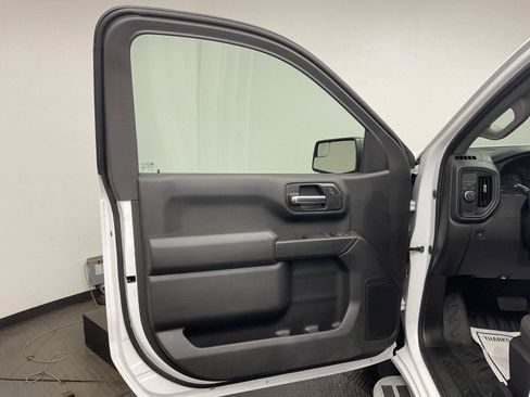 Used 2025 Chevrolet Silverado 1500 W/T RWD image 9