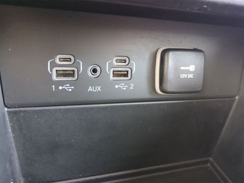 Certified 2023 Jeep Grand Cherokee Limited image 31