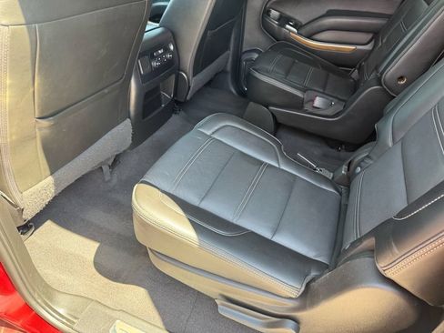 Used 2020 GMC Yukon XL Denali AWD/4WD image 29