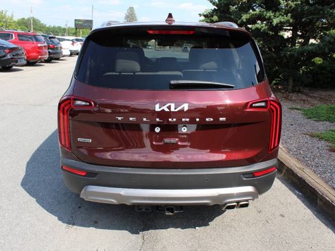 Used 2022 Kia Telluride EX w/ Towing Package AWD/4WD image 6
