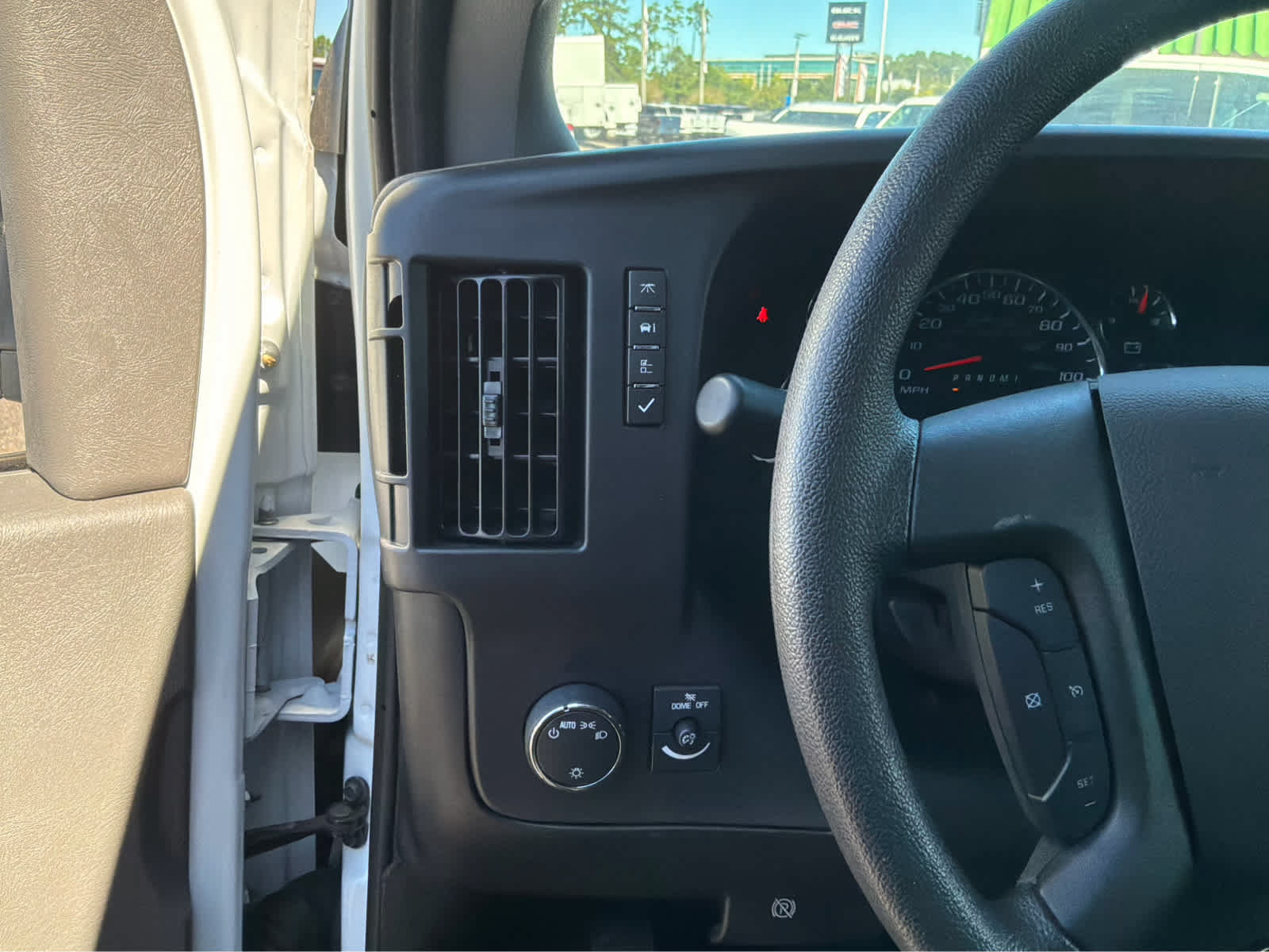 Used 2025 GMC Savana 2500 w/ Driver Convenience Package RWD image 9