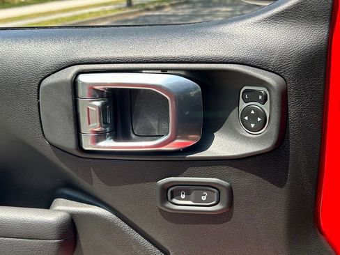 New 2024 Jeep Wrangler Unlimited Rubicon image 35