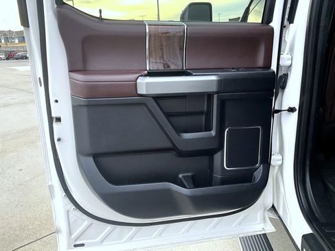 Used 2017 Ford F250 Platinum w/ Platinum Ultimate Package image 21