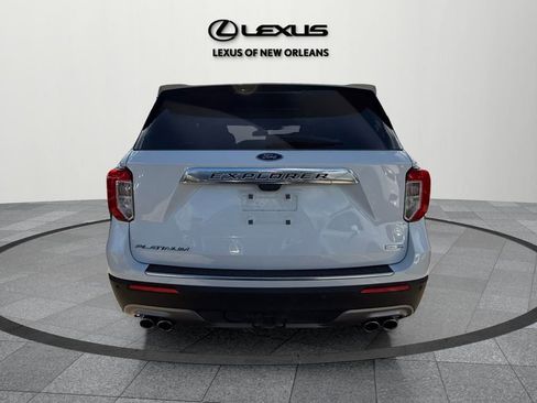 Used 2020 Ford Explorer Platinum w/ Premium Technology Package image 7