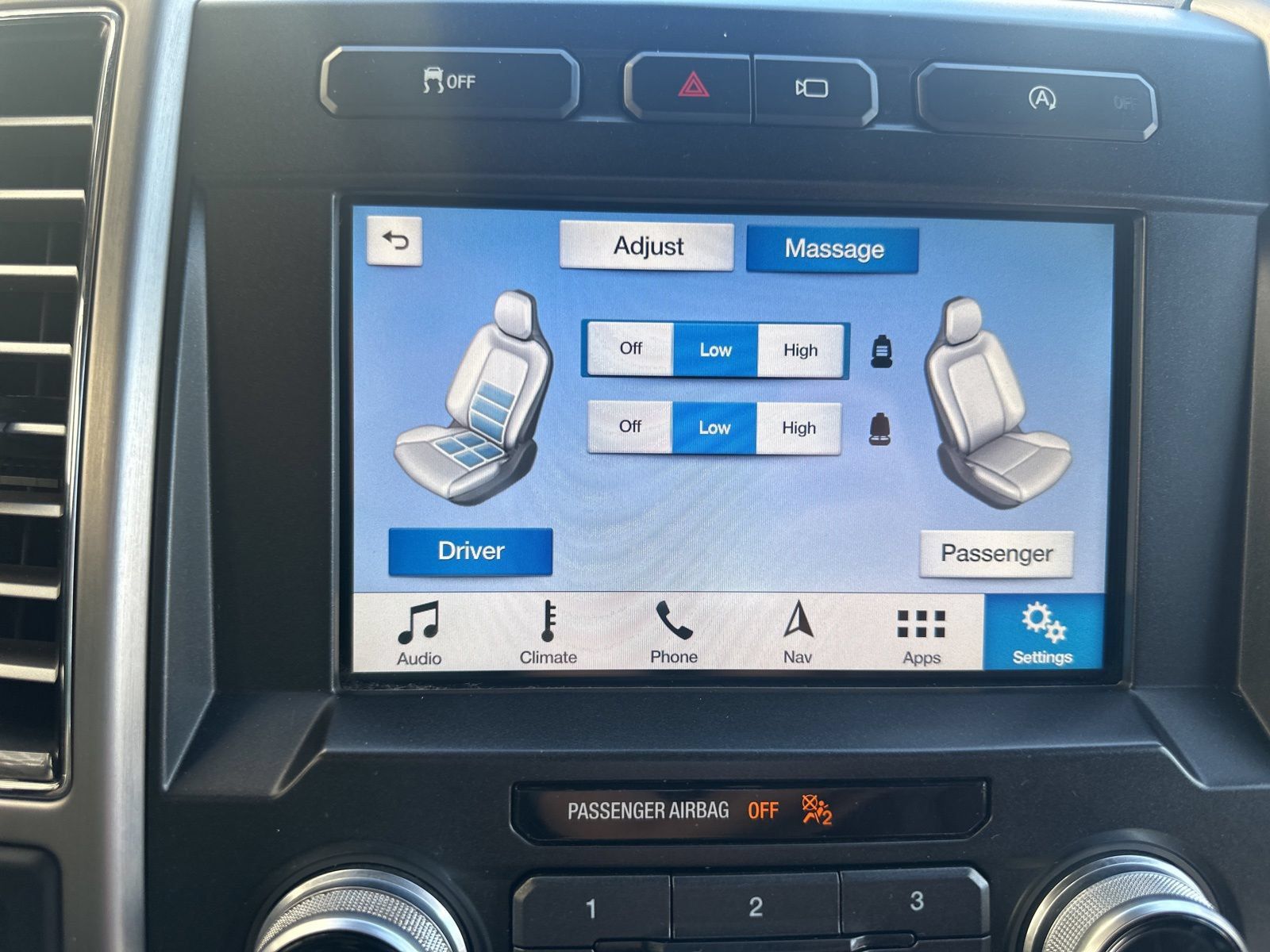 Used 2018 Ford F150 Platinum w/ Equipment Group 701A Luxury AWD/4WD image 16