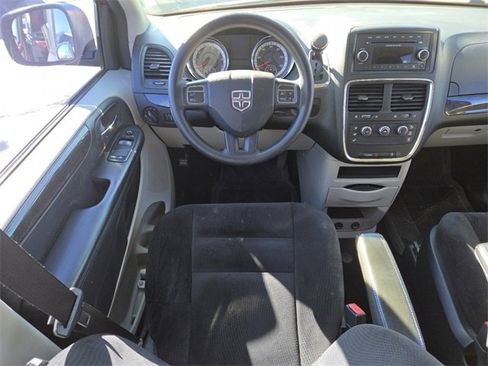 Used 2014 Dodge Grand Caravan American Value Package image 24