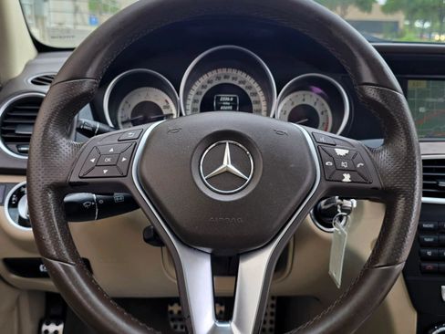 Used 2012 Mercedes-Benz C 250 Coupe image 27