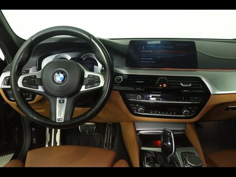Used 2017 BMW 540i xDrive AWD/4WD image 9