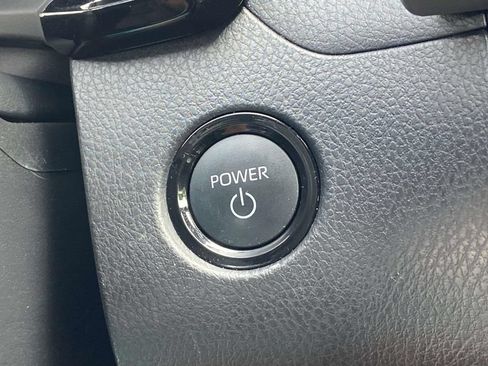 Used 2025 Toyota Camry SE FWD image 28