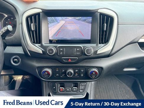 Used 2019 GMC Terrain SLE w/ Driver Convenience Package AWD/4WD image 18