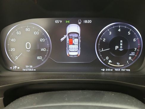 Used 2019 Volvo XC40 T5 R-Design image 26