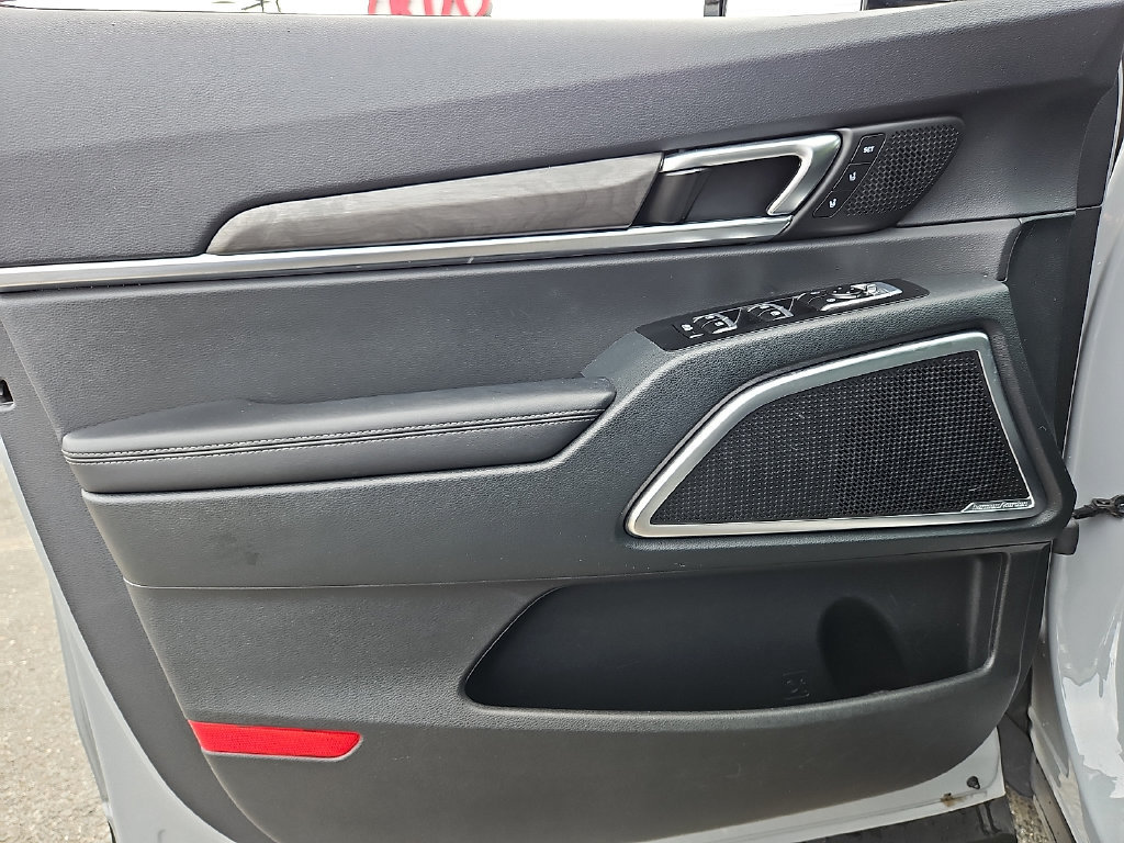 Certified 2025 Kia Telluride SX Prestige X-Line AWD/4WD image 13