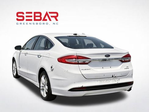 Used 2018 Ford Fusion SE w/ Equipment Group 602A FWD image 8