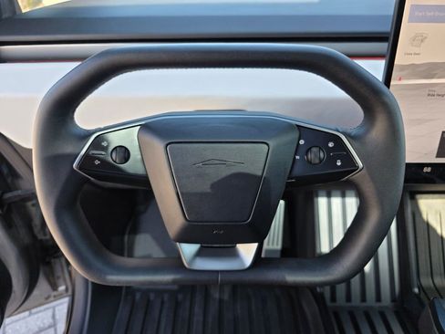 Used 2024 Tesla Cybertruck AWD Crew Cab image 20