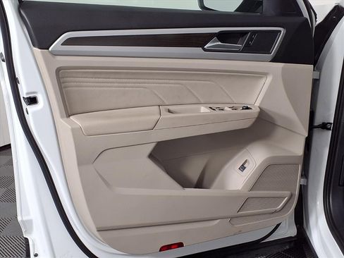 Used 2023 Volkswagen Atlas SE image 22