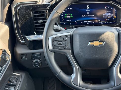 Used 2024 Chevrolet Silverado 1500 LT image 19