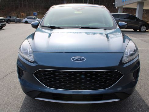 Used 2020 Ford Escape SE image 8