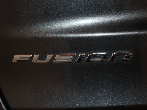 Certified 2020 Ford Fusion SE image 26