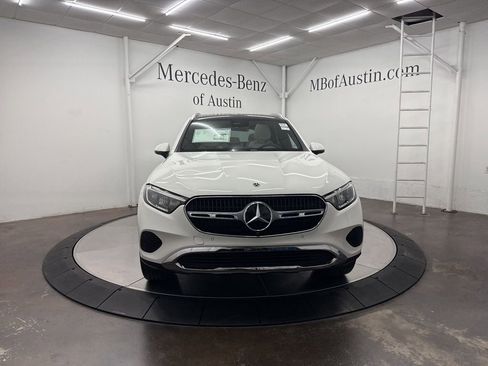 Used 2026 Mercedes-Benz GLC 300 GLC 300 image 2