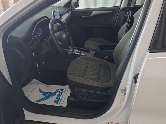 Used 2022 Ford Escape SE FWD image 4