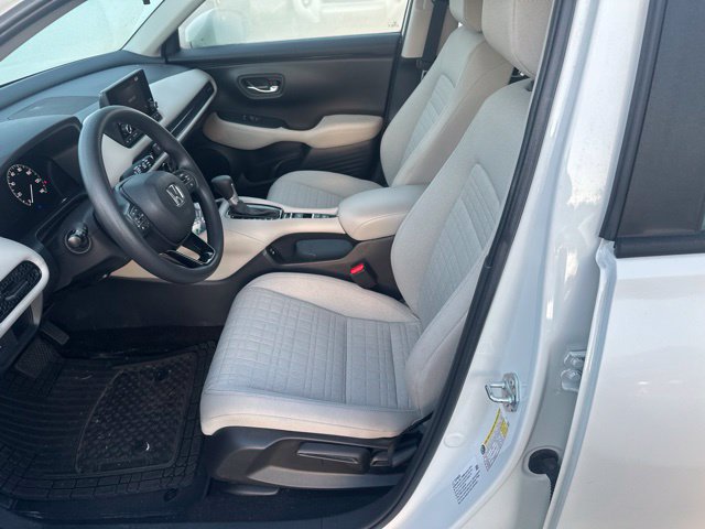 Used 2025 Honda HR-V LX image 12