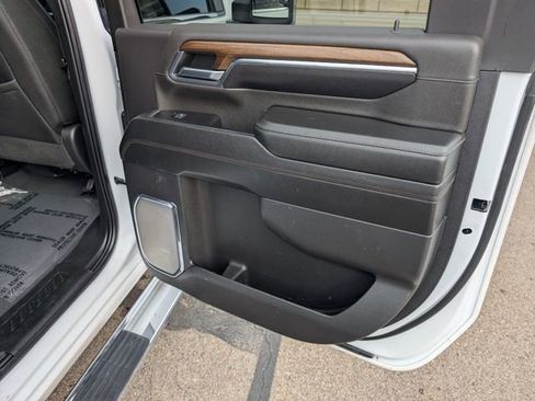 Used 2024 Chevrolet Silverado 3500 High Country w/ High Country Premium Package image 7