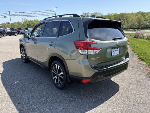 Used 2019 Subaru Forester Limited w/ Popular Package #3 image 3