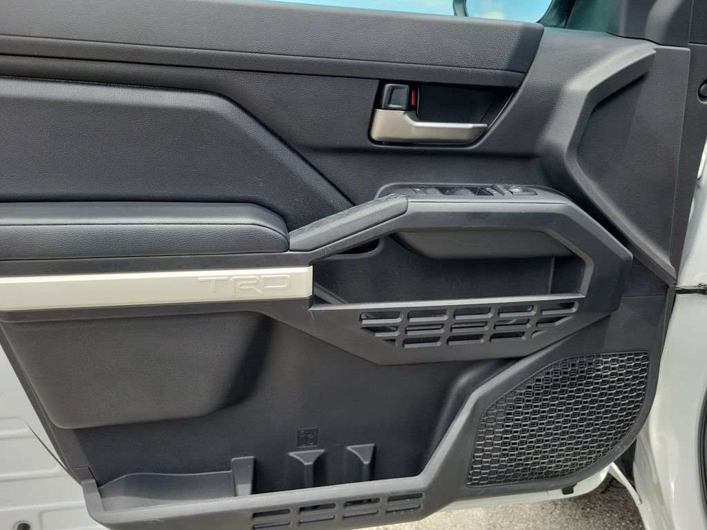 Used 2024 Toyota Tacoma TRD Off-Road AWD/4WD image 18