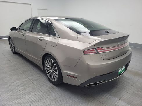 Used 2020 Lincoln MKZ image 5